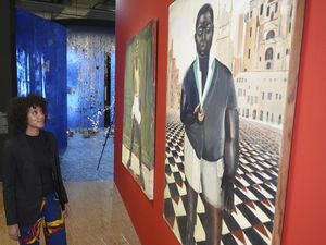 Melihat Karya-karya Lukisan dari 150 Seniman Kulit Hitam di Paris Melihat Karya-karya Lukisan dari 150 Seniman Kulit Hitam di Paris