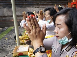 Polda Bali Gelar Doa Bersama untuk 3 Polisi yang Tewas Ditembak Anggota TNI