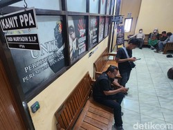 Viral Voyeur Tertangkap Basah Intip Wanita Mandi di Sukabumi