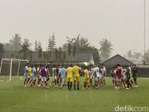 Pieter Huistra Dipanggil Bos PSS Sleman di Jakarta, Ada Apa?