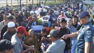 Suasana Arus Mudik di Pelabuhan Jangkar Situbondo