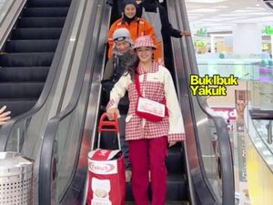 Viral Outfit Bukber Unik, Pakai Baju Ibu-ibu Yakult hingga Kostum ala Doktif Viral Outfit Bukber Unik, Pakai Baju Ibu-ibu Yakult hingga Kostum ala Doktif