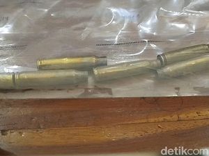Penampakan 12 Selongsong Peluru di Lokasi 3 Polisi di Lampung Ditembak Penampakan 12 Selongsong Peluru di Lokasi 3 Polisi di Lampung Ditembak