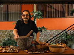 Bambang Pranoto dan Revolusi Minyak Herbal Sanga Sanga