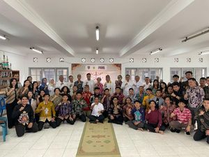 Gubernur Agustiar Temui Mahasiswa Kalteng di Yogyakarta, Kasih Bantuan Rp 200 Juta