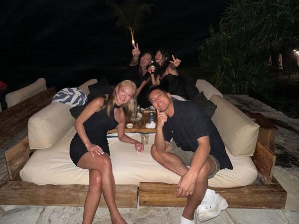 Hyoyeon SNSD di Bali, Ini Keseruannya Makan Bakso hingga Seafood