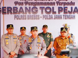 Kapolri Tinjau Pos Terpadu Pejagan, Pastikan Kesiapan-Konektivitas Jalur Mudik