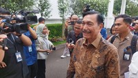 Bantahan Keras Luhut Dikaitkan dengan Toba Pulp Lestari