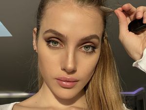 Foto: Kondisi Model OnlyFans yang Hilang Ingatan Setelah Kecelakaan Motor Foto: Kondisi Model OnlyFans yang Hilang Ingatan Setelah Kecelakaan Motor