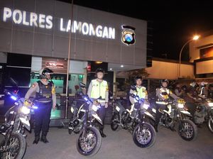 Kapolres Lamongan Pimpin Patroli Sahur, Pastikan Keamanan Selama Ramadan Kapolres Lamongan Pimpin Patroli Sahur, Pastikan Keamanan Selama Ramadan