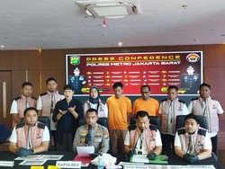 Polisi Ungkap Kasus Minyakita Disunat di Jakbar, 2 Orang Jadi Tersangka