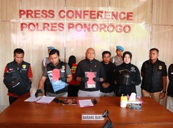 Residivis Bobol Konter di Ponorogo, 14 HP Diembat-Hasilnya Buat Miras