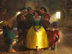 Video: Snow White Live-Action Sukses Bikin Penonton Nostalgia