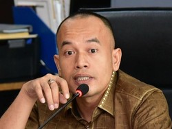 Dodi Robert Ngaku Dicekik-Ditendang David Roni saat Berkelahi di DPRD Medan