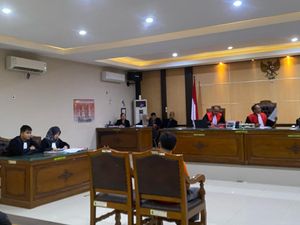 Bobi Candra Bos Tambang Ilegal Batu Bara Muara Enim Dituntut 5 Tahun Penjara Bobi Candra Bos Tambang Ilegal Batu Bara Muara Enim Dituntut 5 Tahun Penjara