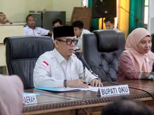 Teddy Dukung Penegakan Hukum KPK-Pelayanan Publik di Pemkab OKU Tetap Jalan Teddy Dukung Penegakan Hukum KPK-Pelayanan Publik di Pemkab OKU Tetap Jalan