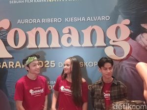 Main Film Komang, Kiesha Alvaro Dipanggil Laode oleh Pasha Ungu Main Film Komang, Kiesha Alvaro Dipanggil Laode oleh Pasha Ungu