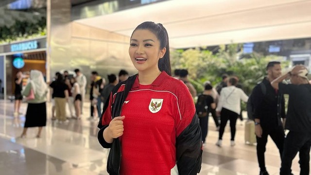 Berita Viral Selebriti dari InsertLive : Soroti Demo Ojol, Ini Kata Fitri Carlina
