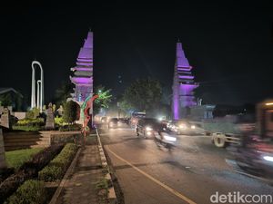 Fakta Menarik Gresik, dari Kota Santri hingga Sarung Tenun Mendunia Fakta Menarik Gresik, dari Kota Santri hingga Sarung Tenun Mendunia