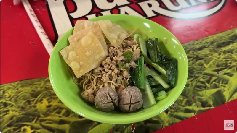 Jerome Polin dan Agatha Pricilla makan di kantin karyawan PIM