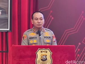 Kapolda Riau Canangkan Penanaman Pohon Hijaukan Bumi Lancang Kuning