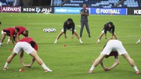 Australia, Indonesia, Arab Saudi, Bahrain, dan China masih mempunyai peluang lolos langsung. Australia ada di posisi kedua dengan tujuh poin. empat negara lain, termasuk Indonesia, mengumpulkan enam poin.  