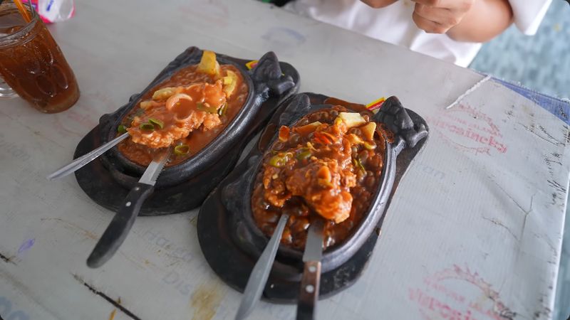 kisah mantan chef jualan steak kaki lima Rp 12 ribuan