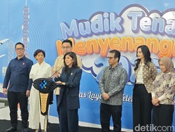 Marak Penipuan SMS Pakai Fake BTS, Menkomdigi Janji Kejar Pelakunya