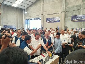 Menteri KKP Cek Kesiapan Swasembada Garam di Ponorogo Menteri KKP Cek Kesiapan Swasembada Garam di Ponorogo