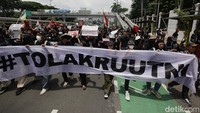 Bingkai Sepekan: Aksi Tolak RUU TNI hingga Timnas Dibantai Australia