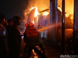 Pabrik di Tarakan Terbakar, Api Diduga Berasal dari Korsleting AC