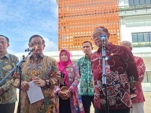 Pramono Janji Tanggung Jawab Kesehatan Warga Terdampak Bau Busuk RDF Rorotan Pramono Janji Tanggung Jawab Kesehatan Warga Terdampak Bau Busuk RDF Rorotan