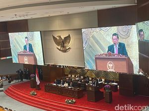 Tok! DPR RI Sahkan RUU TNI Jadi Undang-Undang