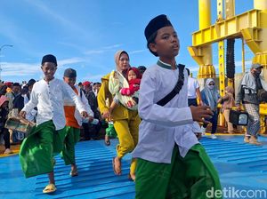 Pelabuhan Jangkar Situbondo Mulai Dipadati Pemudik Pelabuhan Jangkar Situbondo Mulai Dipadati Pemudik