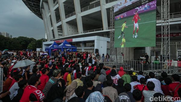 Suasana Nonton Bareng Timnas vs Australia di GBK