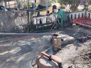 Fakta Semburan Api di Halaman Masjid Bojonegoro Kagetkan Warga Fakta Semburan Api di Halaman Masjid Bojonegoro Kagetkan Warga