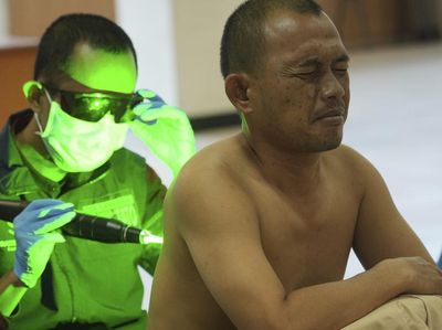 Upaya Bertaubat dengan Hapus Tato di Bulan Ramadan