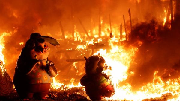 Valencia Gelar Festival Fallas, Kritik Pemerintah Pascabanjir Dahsyat
