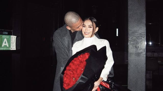 Highlight Dunia Hiburan InsertLive : 4 Tahun Pacaran dengan Adam Rosadi, Agnez Mo: Aku Menemukan Sesuatu yang Tak...
