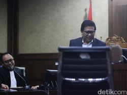 Kata Hasto soal Insiden Gebrak Meja dan Bentak Kader PDIP