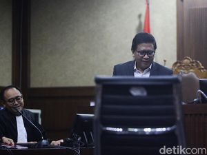 Video: Hasto Akui Banyak Olahraga dan Puasa Selama di Tahanan Video: Hasto Akui Banyak Olahraga dan Puasa Selama di Tahanan