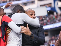 Selebrasi Gila Pemain Panama Usai Jebol Gawang AS: Peluk Thierry Henry