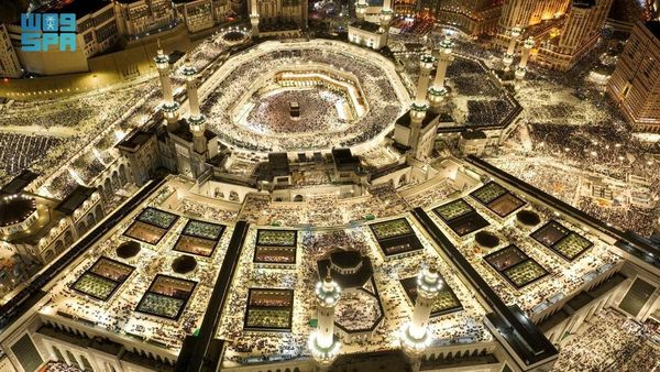 Foto Udara Iktikaf Malam 21 Ramadan di Masjidil Haram
