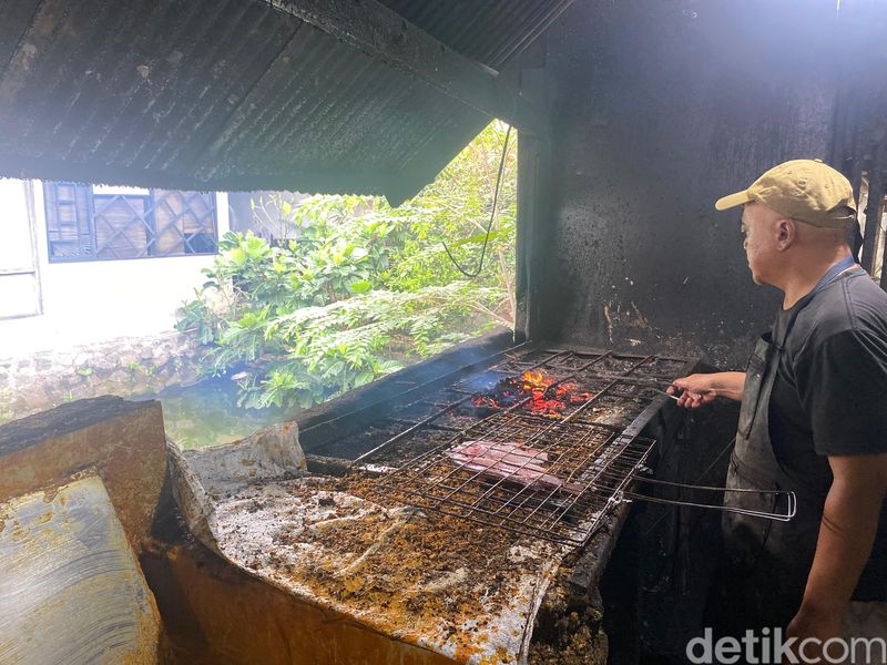 Gurame Bakar Serba Nikmat; rumah makan tersembunyi di Ciputat