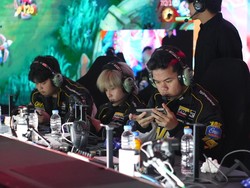 Pertarungan Epik MPL ID S15 Week 6: Onic vs RRQ Hoshi