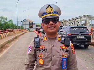 Jalan Jembatan Sungai Lilin Muba Sempat Macet Usai Truk Patah AS, Sudah Lancar Jalan Jembatan Sungai Lilin Muba Sempat Macet Usai Truk Patah AS, Sudah Lancar