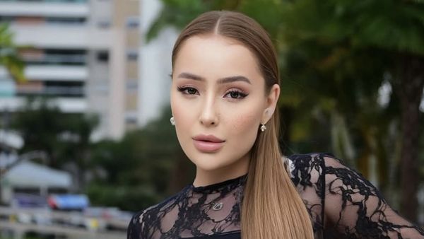 Foto: Model Brasil Ini Ngaku Dihamili Neymar, Pengakuannya Mengejutkan