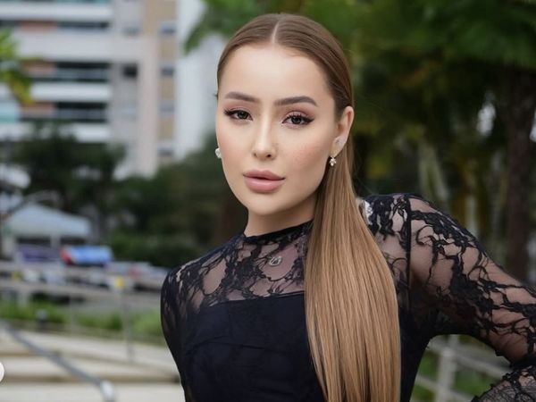 Foto: Model Brasil Ini Ngaku Dihamili Neymar, Pengakuannya Mengejutkan