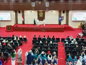 Paris-Islam Resmi Dilantik Jadi Bupati dan Wabup Jeneponto Periode 2025-2030 Paris-Islam Resmi Dilantik Jadi Bupati dan Wabup Jeneponto Periode 2025-2030