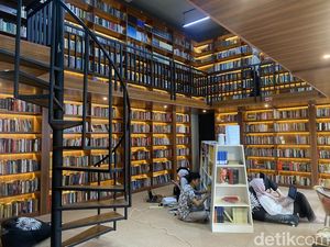 Kerennya Rumah Pribadi yang Disulap Jadi Perpustakaan Umum di Jogja Kerennya Rumah Pribadi yang Disulap Jadi Perpustakaan Umum di Jogja